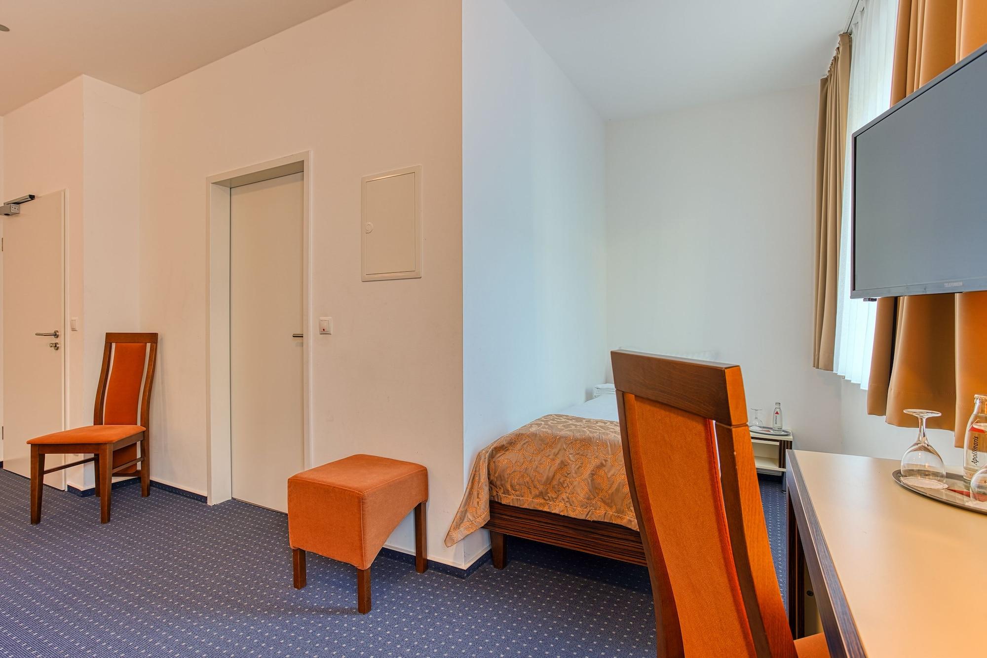 เซ็นโทร โฮเต็ล เซลเลอร์ ทอร์ Hotel บราวน์ชไวก์ ภายนอก รูปภาพ