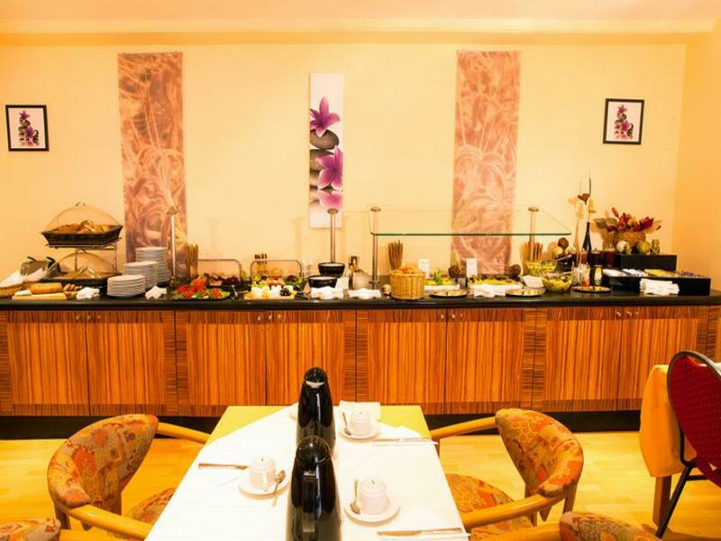 เซ็นโทร โฮเต็ล เซลเลอร์ ทอร์ Hotel บราวน์ชไวก์ ภายนอก รูปภาพ