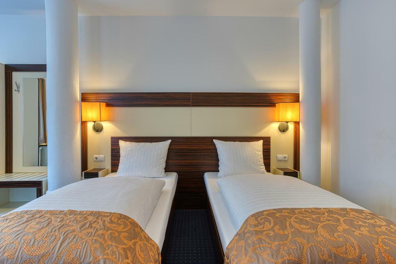 เซ็นโทร โฮเต็ล เซลเลอร์ ทอร์ Hotel บราวน์ชไวก์ ภายนอก รูปภาพ
